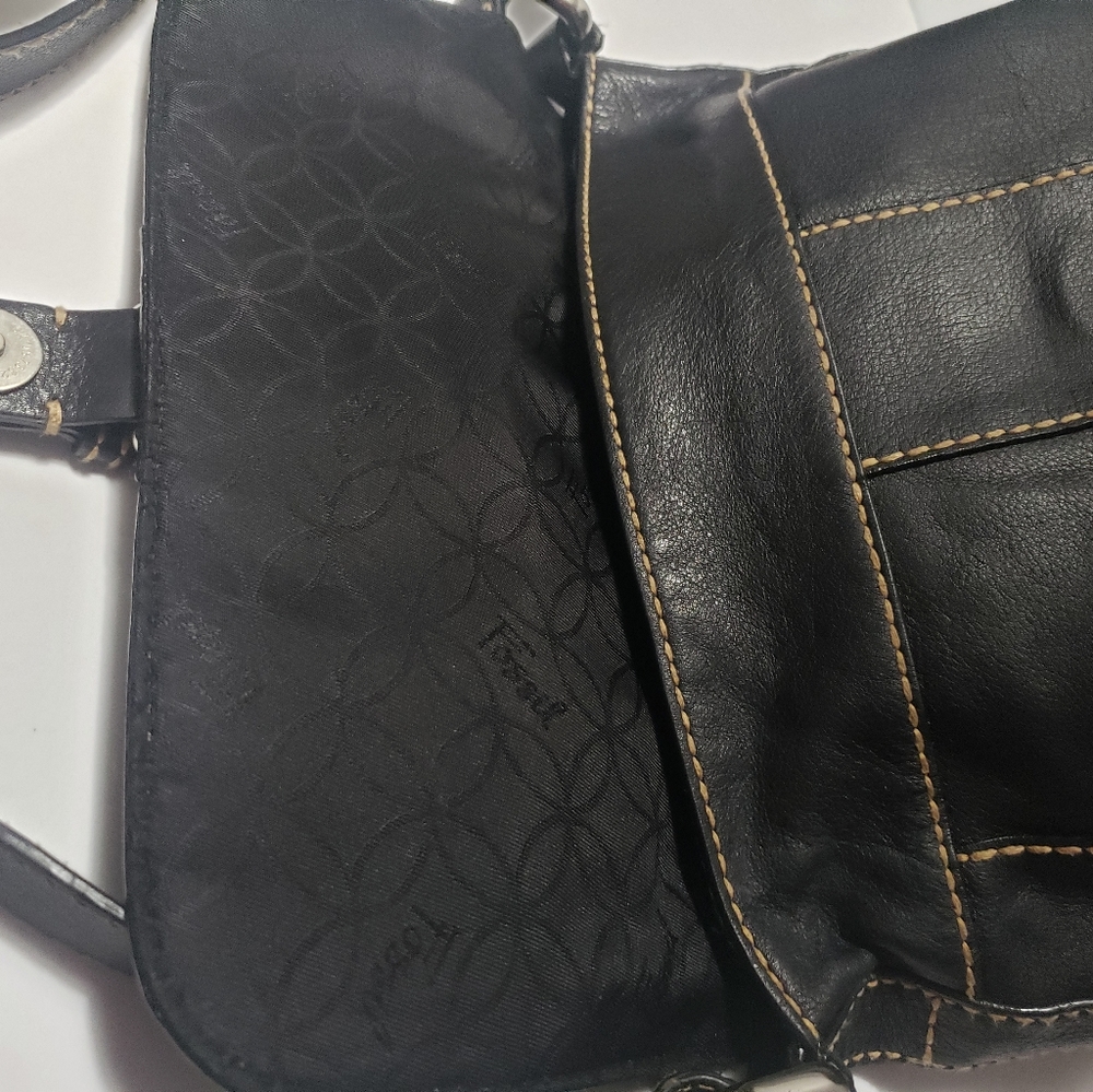 FOSSIL Leather Crossbody - Picture 7 of 11